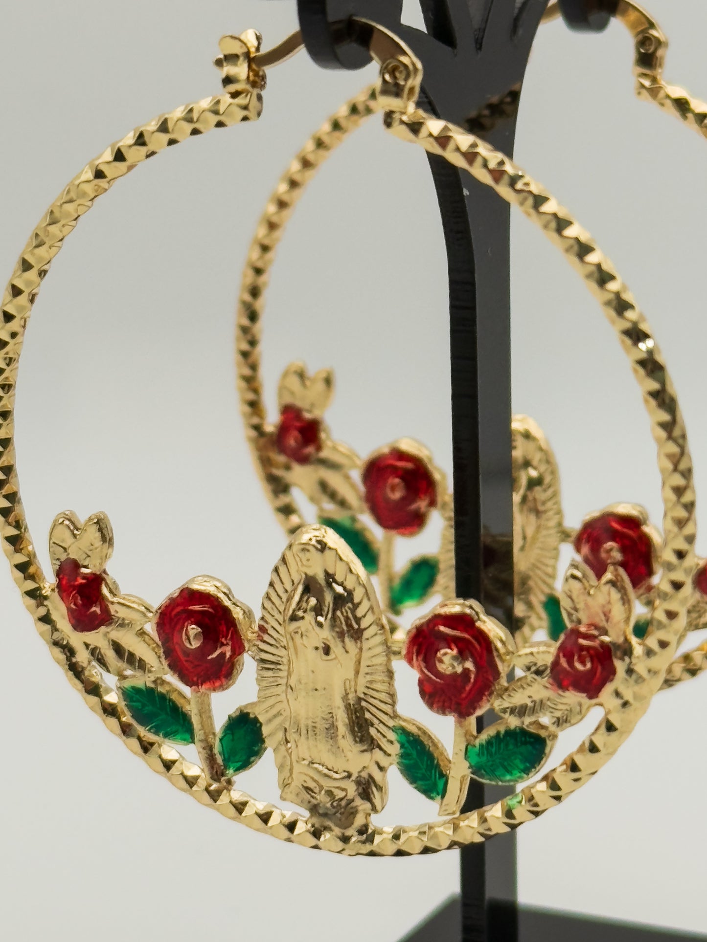 Virgencita Hoops