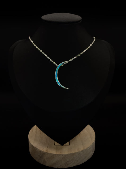 Luna Pendant